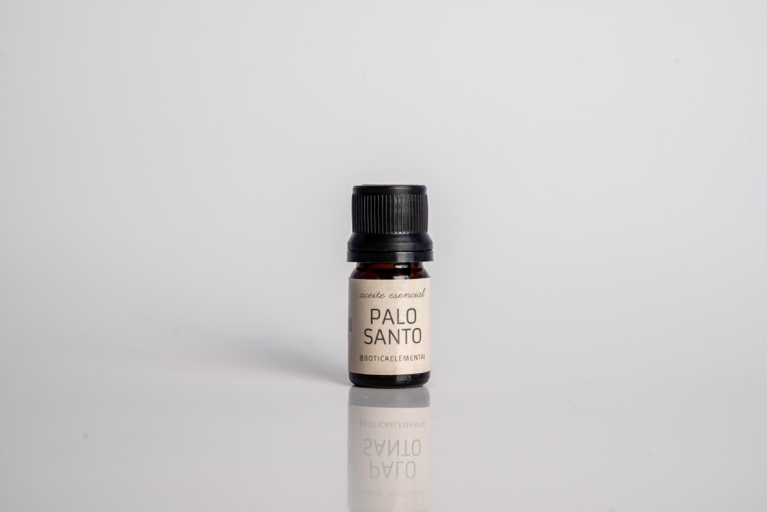 Aceite Esencial Palo Santo x 5 ml - Imagen 2